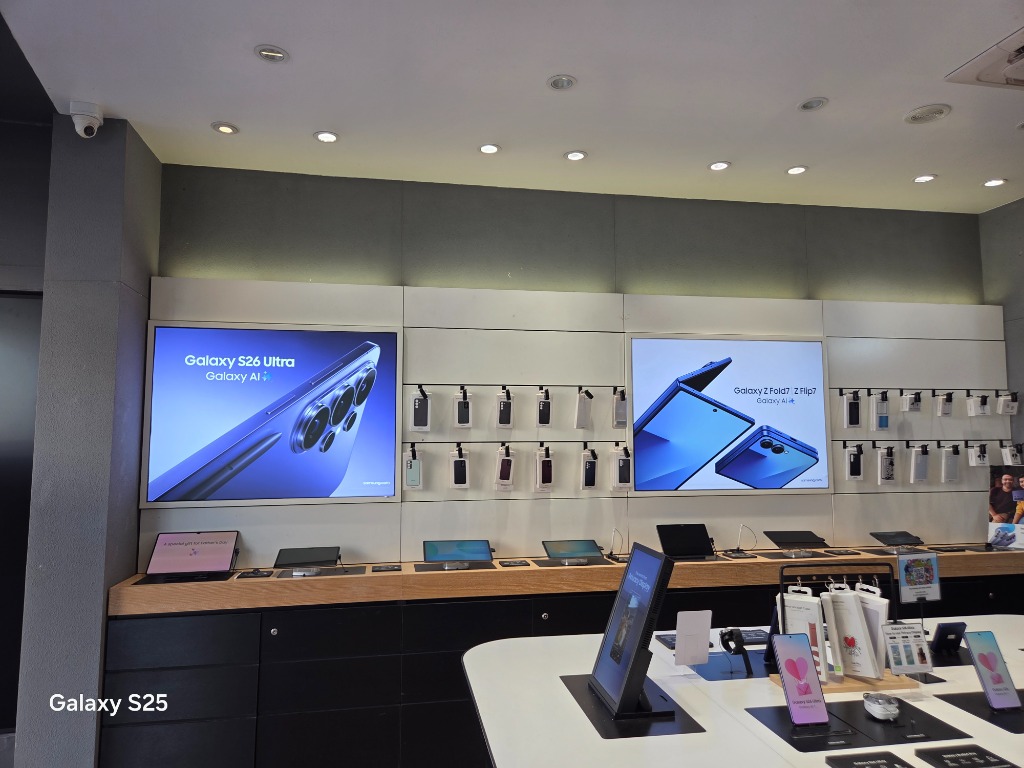 Showroom Main Counters